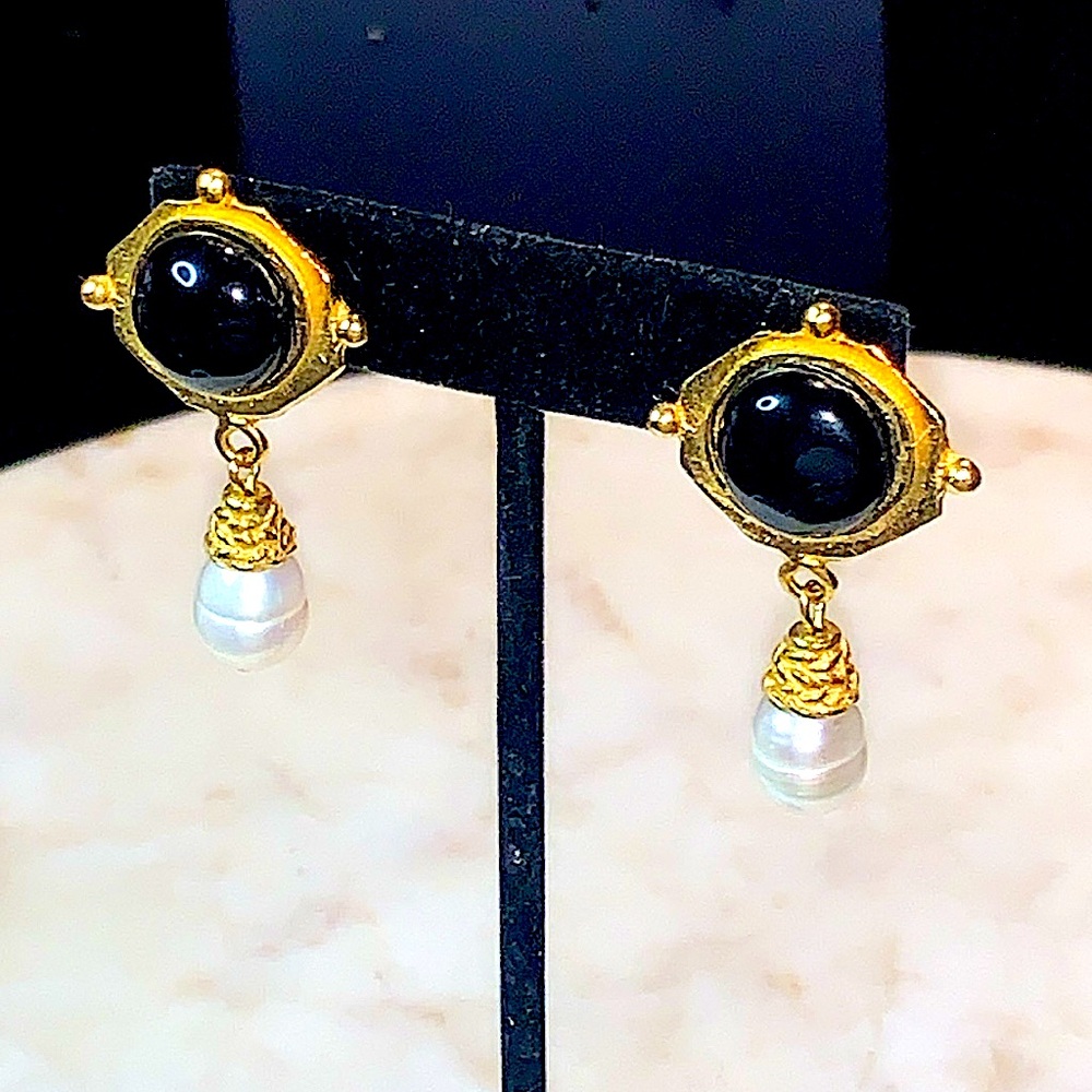 SUSAN SHAW EARRINGS FRESHWATER PEARL BLACK POST BACK 24KGP CHARLOTTE COLLECTION